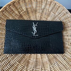 *Special Item* Saint Laurent Uptown Pouch In Crocodile Embossed Shiny Leather